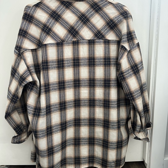 Plaid Button-Up Shirt - Picture 3 of 4